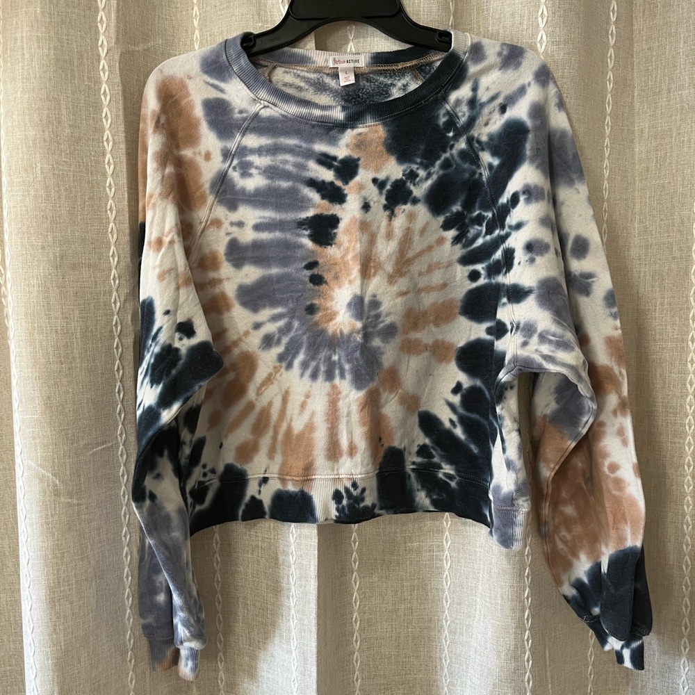 Multi colored crewneck